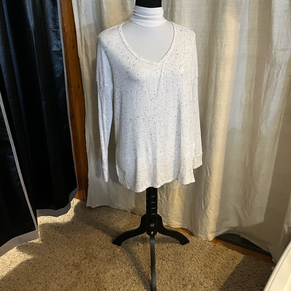American Eagle Outfitters Speckled White Long Sleeve Top